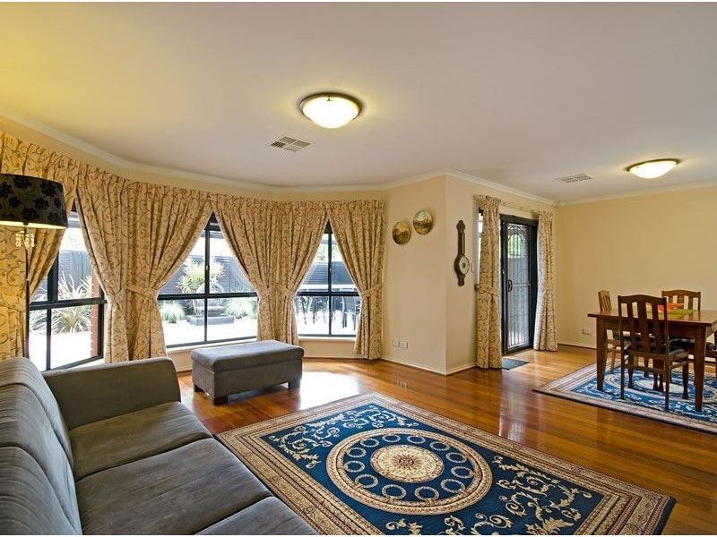 16 Hilltop Drive, Oakden SA 5086