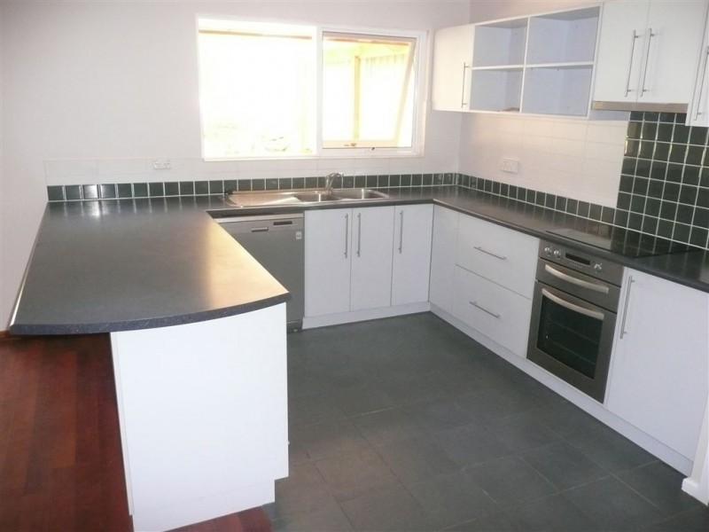 11 Adela Crescent, Athelstone SA 5076