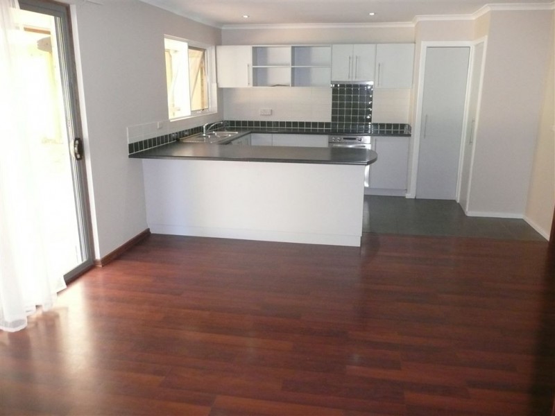 11 Adela Crescent, Athelstone SA 5076
