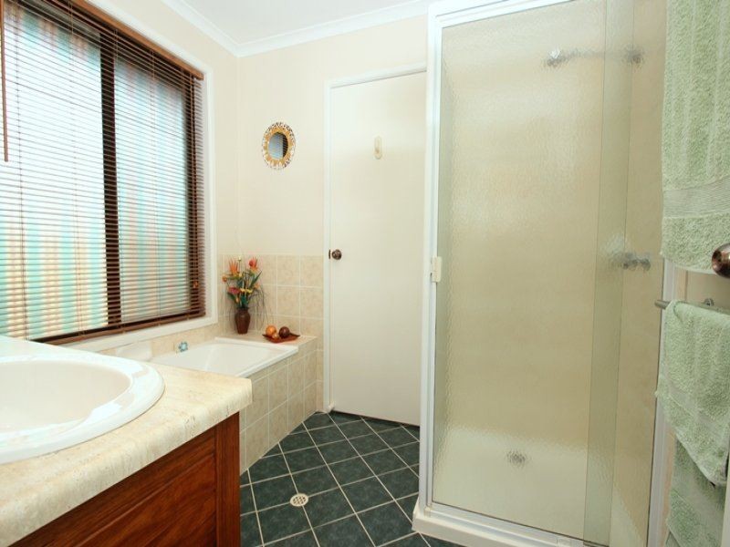 21 Sutherland Place, Golden Grove SA 5125