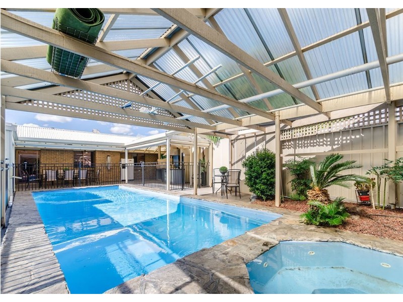 9 Tranquil Court, Campbelltown SA 5074