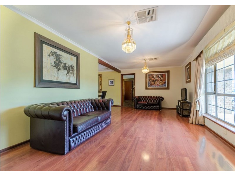 9 Tranquil Court, Campbelltown SA 5074