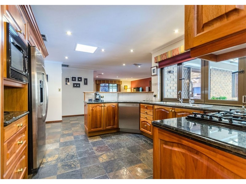 9 Tranquil Court, Campbelltown SA 5074