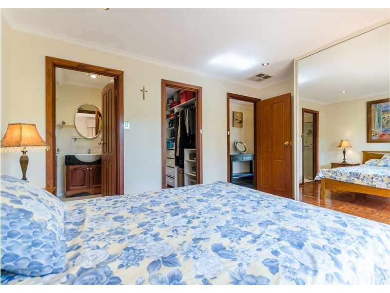 9 Tranquil Court, Campbelltown SA 5074