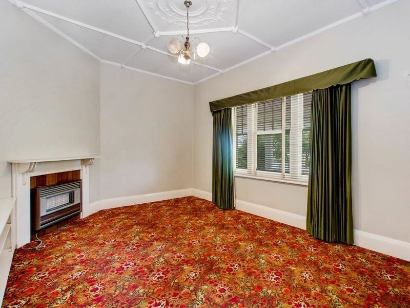 28 Birkinshaw Avenue, Tranmere SA 5073