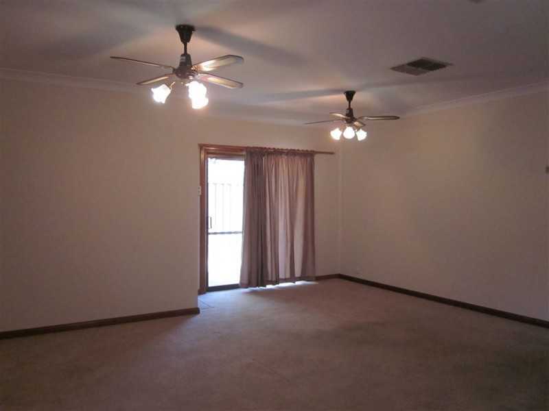 22 Stradbroke Road, Newton SA 5074