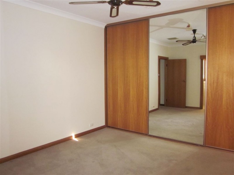 22 Stradbroke Road, Newton SA 5074