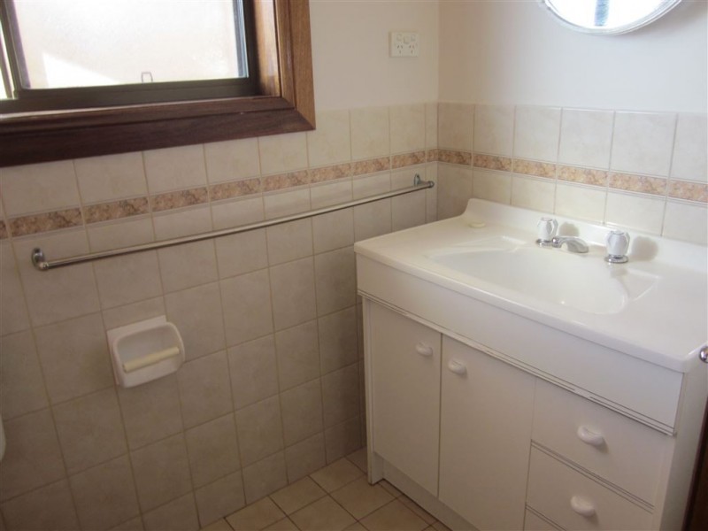 22 Stradbroke Road, Newton SA 5074