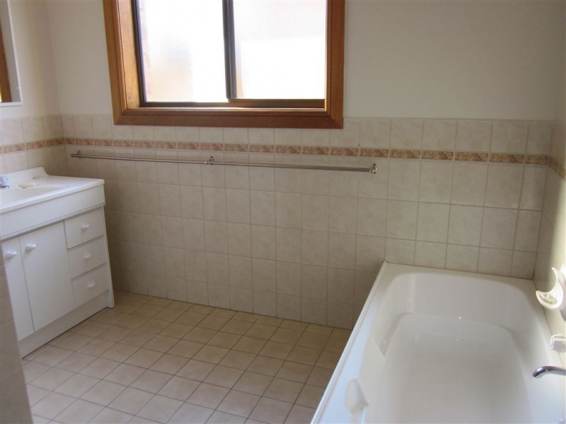 22 Stradbroke Road, Newton SA 5074