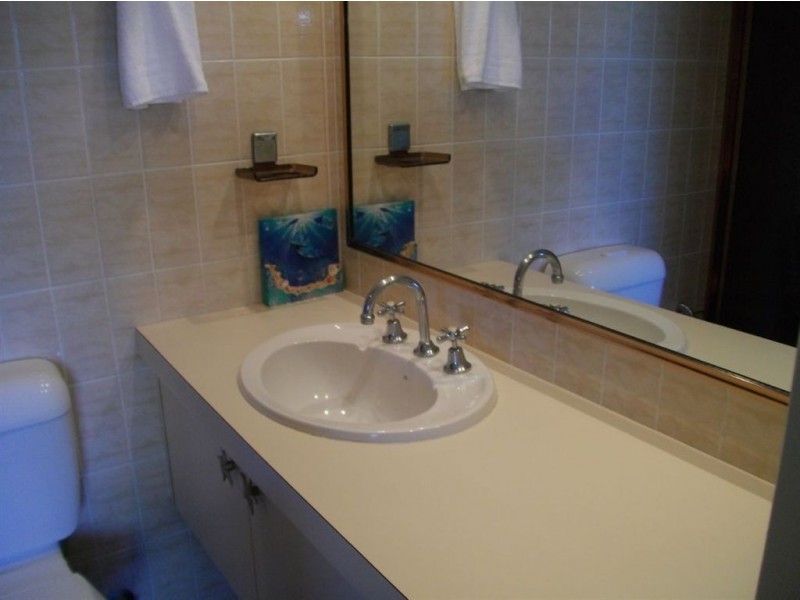 20 & 33/24 Hamilton Avenue, Surfers Paradise QLD 4217