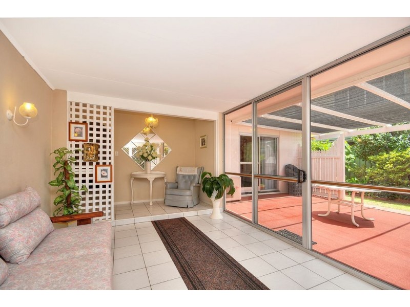 6 Mascala Parade, Mermaid Waters QLD 4218