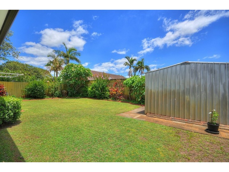 6 Mascala Parade, Mermaid Waters QLD 4218