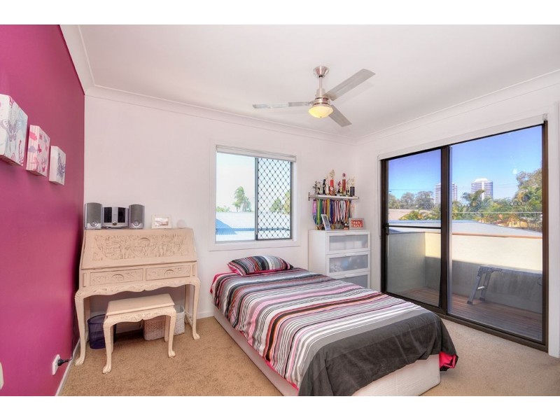 12 Annerley Avenue, Runaway Bay QLD 4216