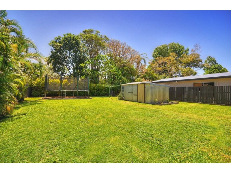 12 Annerley Avenue, Runaway Bay QLD 4216