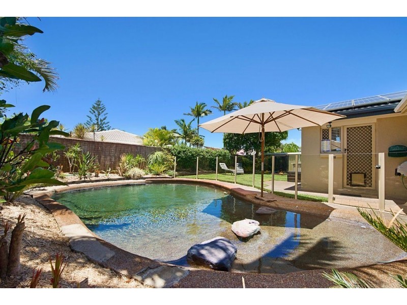 39 Sundown Drive, Paradise Point QLD 4216