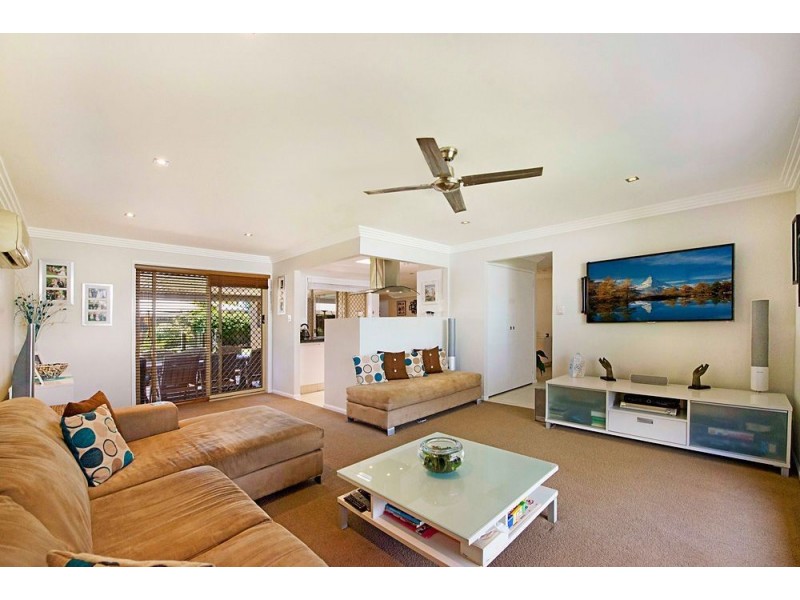 39 Sundown Drive, Paradise Point QLD 4216