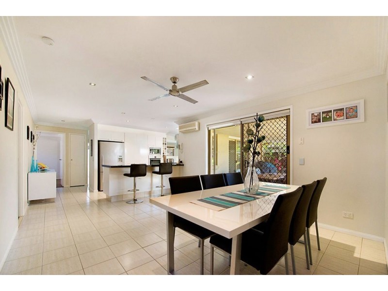 39 Sundown Drive, Paradise Point QLD 4216