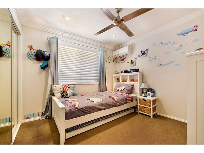 39 Sundown Drive, Paradise Point QLD 4216