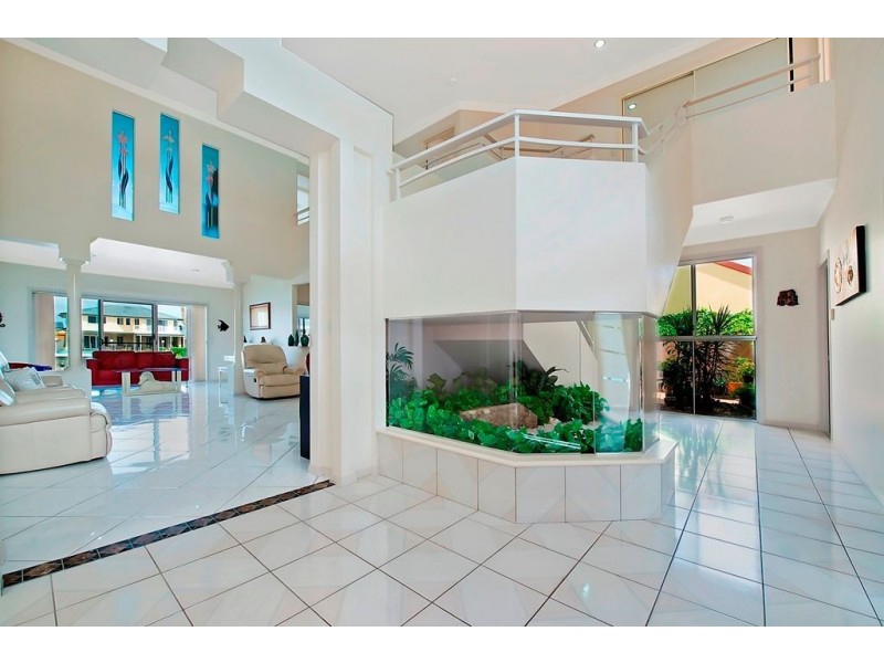 52 Pebble Beach Drive, Runaway Bay QLD 4216