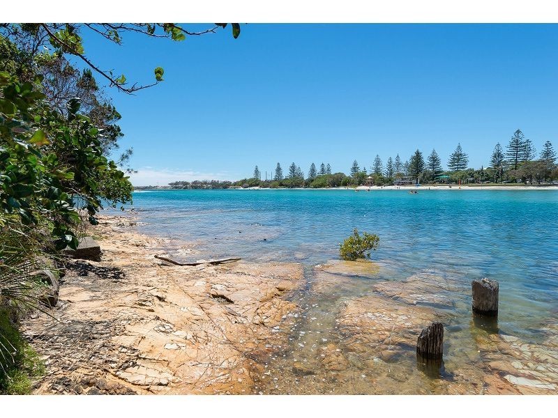 10/16 Djerral Avenue, Burleigh Heads QLD 4220