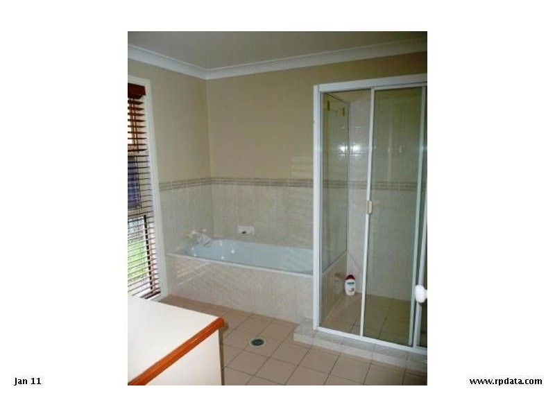 21 Mungala Street, Hope Island QLD 4212