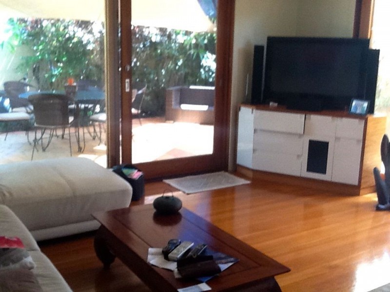 29 Dudley Street, Mermaid Beach QLD 4218