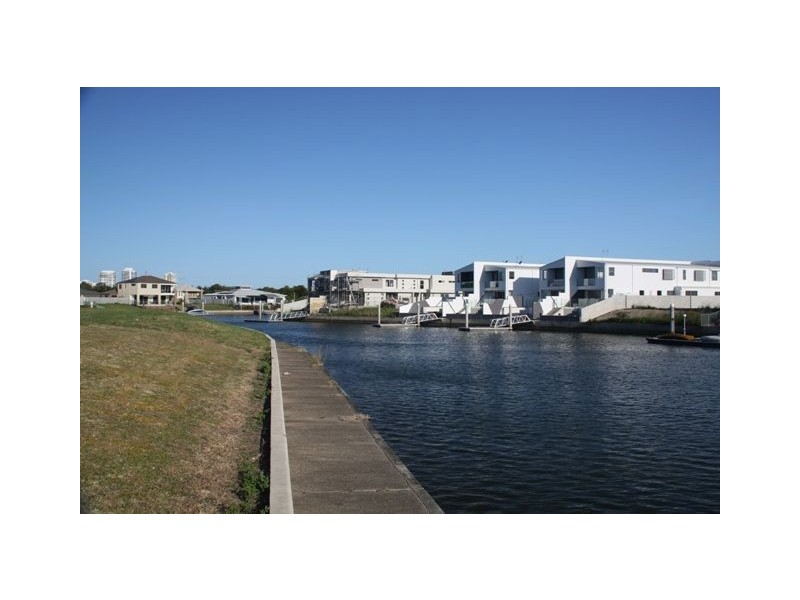 7 Middle Quay, Biggera Waters QLD 4216