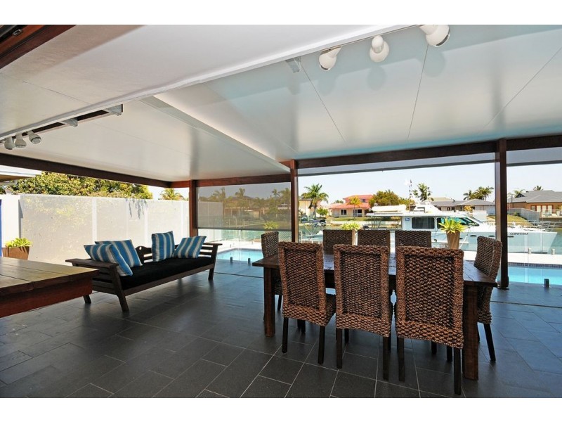 10 Drysdale Place, Paradise Point QLD 4216