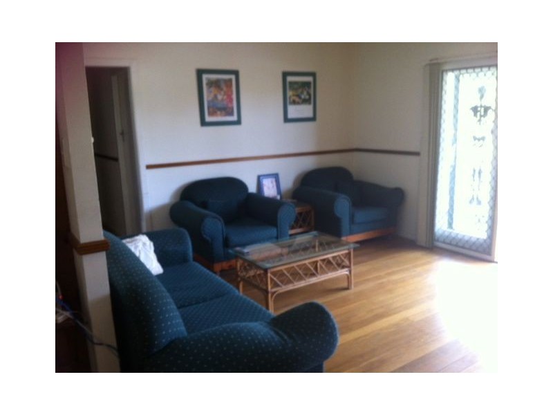 20 Neville Ave, Southport QLD 4215