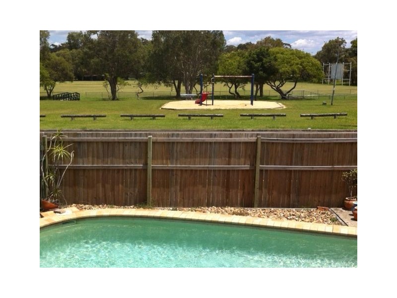 20 Neville Ave, Southport QLD 4215