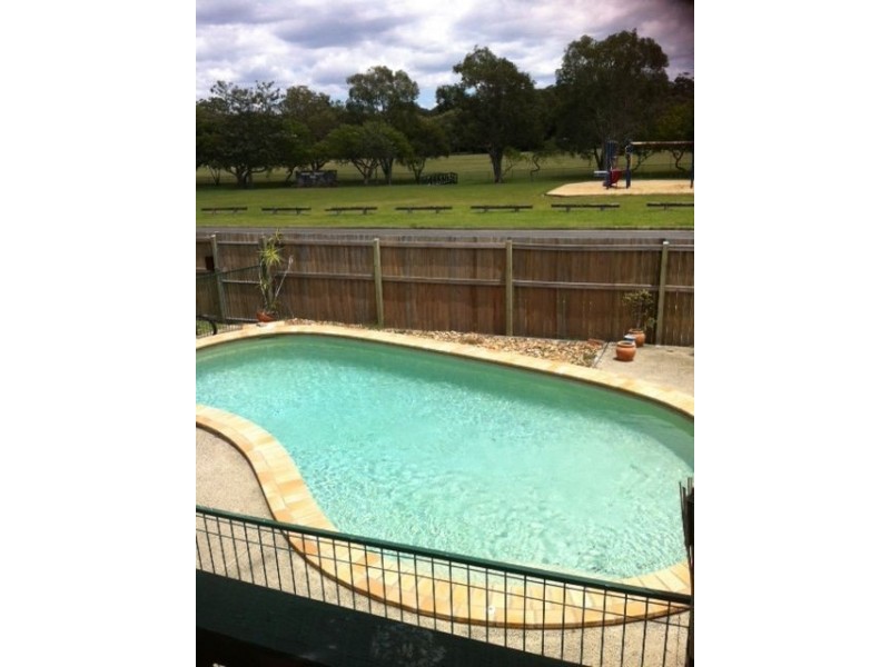 20 Neville Ave, Southport QLD 4215