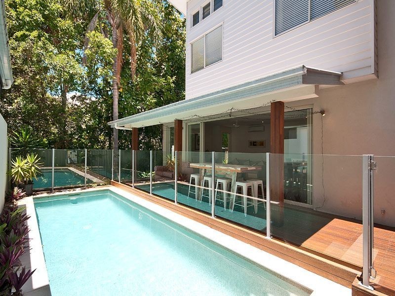 2/57 Avanti Street, Mermaid Waters QLD 4218