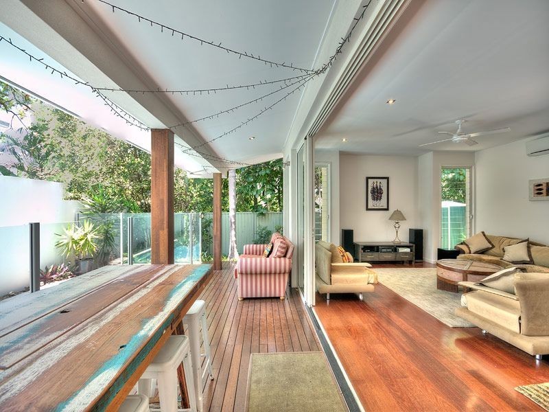 2/57 Avanti Street, Mermaid Waters QLD 4218