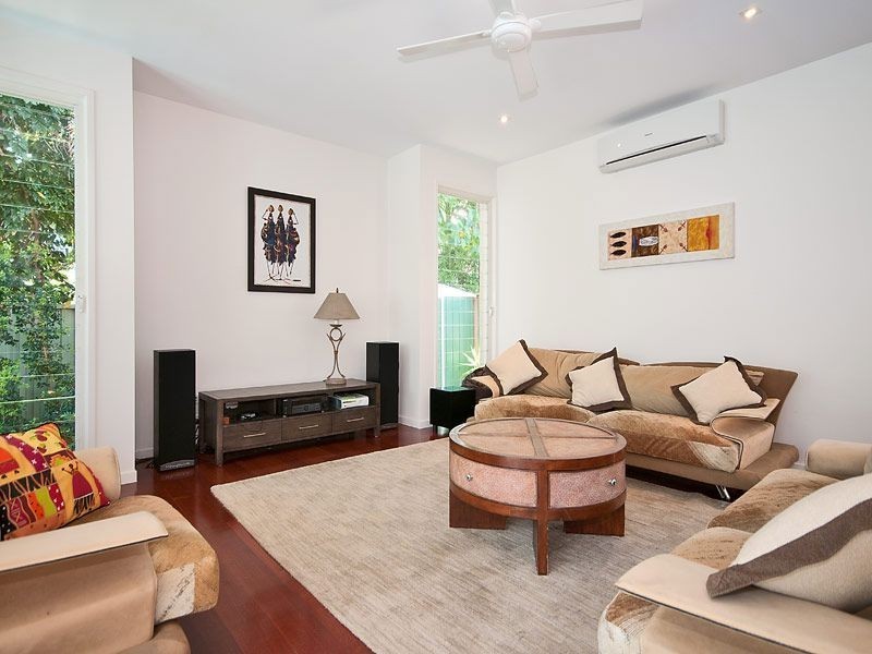 2/57 Avanti Street, Mermaid Waters QLD 4218