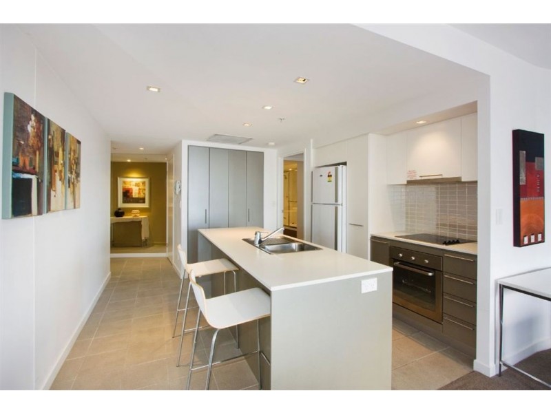 18 Enderley Avenue, Surfers Paradise QLD 4217