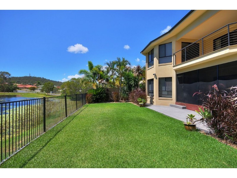 26 Golden Bear Drive, Arundel QLD 4214