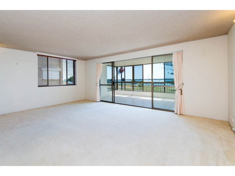 4/540 Marine Parade, Biggera Waters QLD 4216
