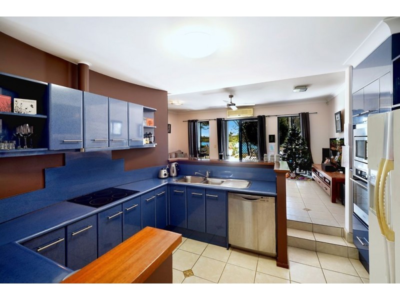 221/125 Hansford Road, Coombabah QLD 4216