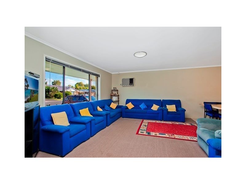 10 Sigatoka Place, Clear Island Waters QLD 4226
