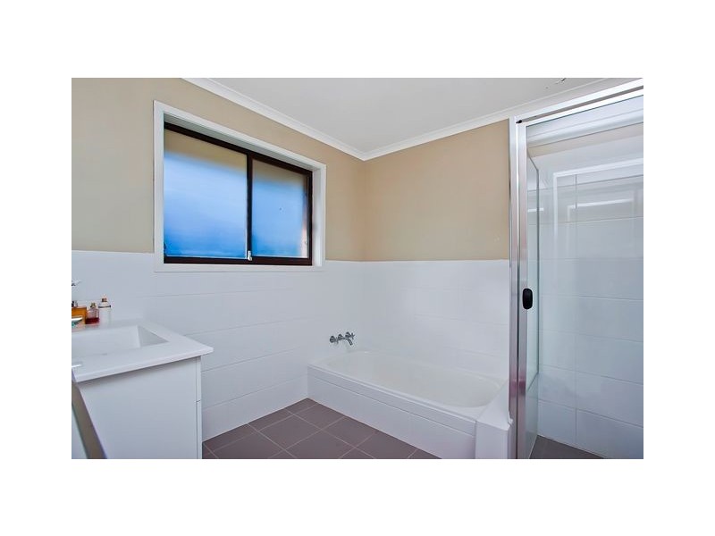 10 Sigatoka Place, Clear Island Waters QLD 4226