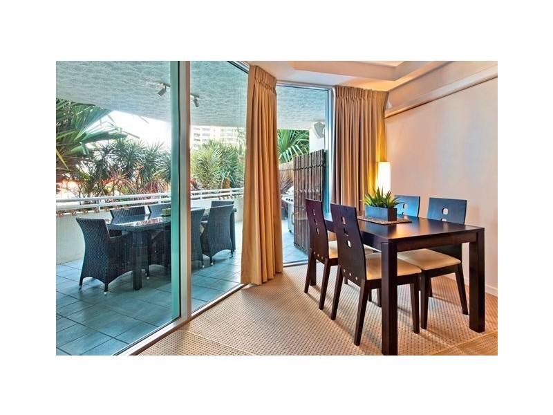 18 Fern Street, Surfers Paradise QLD 4217