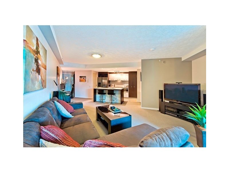 18 Fern Street, Surfers Paradise QLD 4217