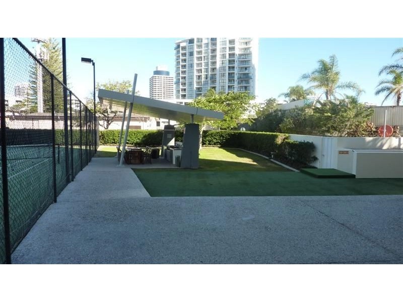 18 Fern Street, Surfers Paradise QLD 4217