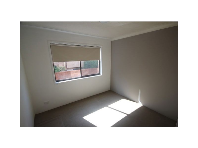 1/31 Armrick Avenue, Broadbeach QLD 4218