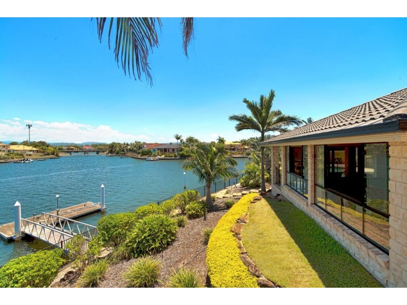 14 Salamander Court, Mermaid Waters QLD 4218