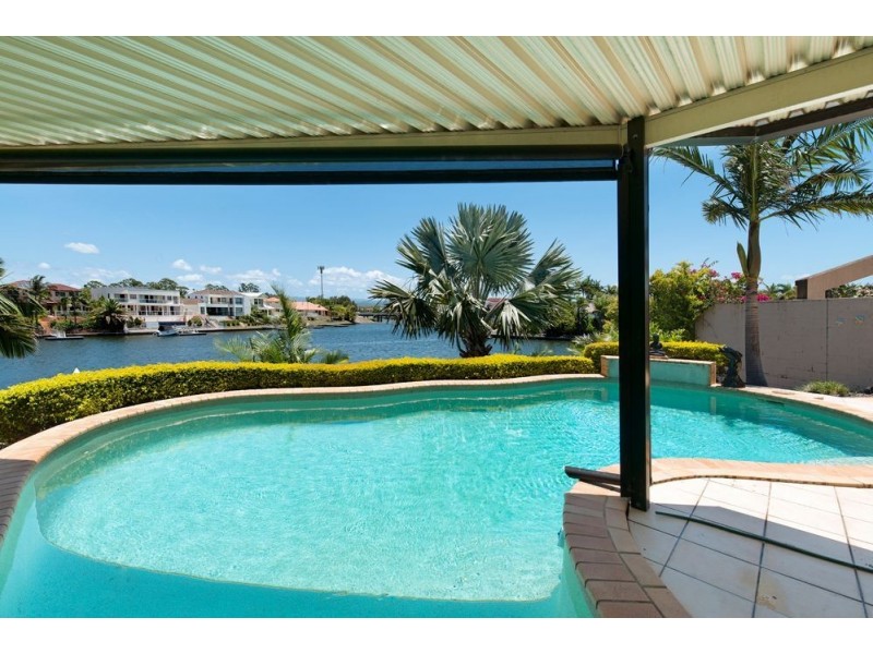 14 Salamander Court, Mermaid Waters QLD 4218