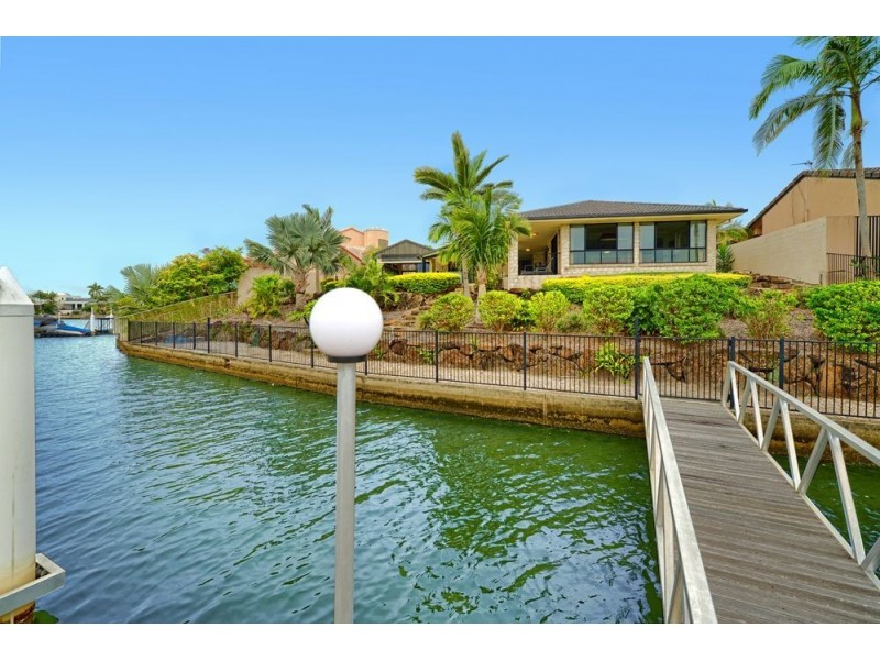 14 Salamander Court, Mermaid Waters QLD 4218