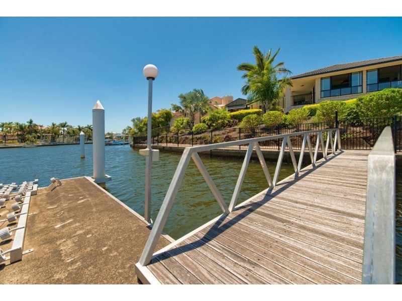14 Salamander Court, Mermaid Waters QLD 4218