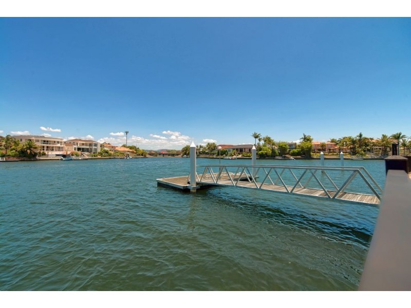 14 Salamander Court, Mermaid Waters QLD 4218