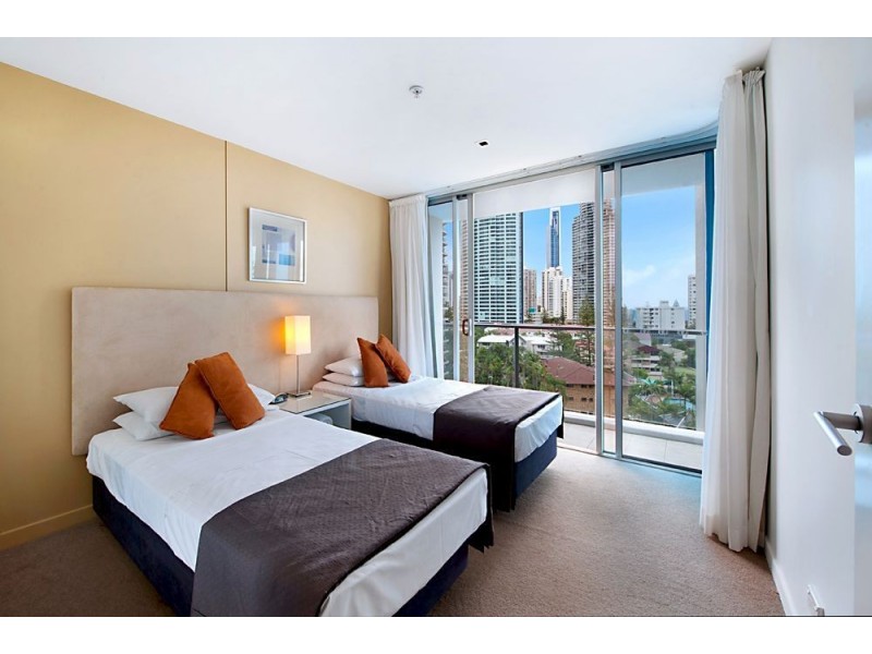 18 Enderley Avenue, Surfers Paradise QLD 4217